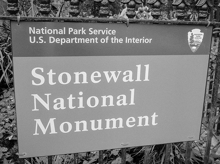 Stonewall National Monument sign
