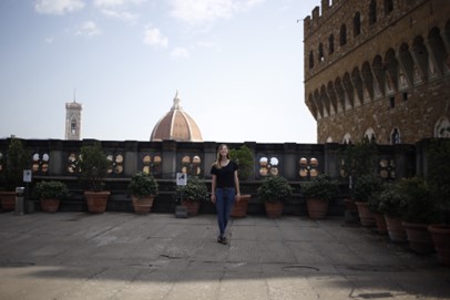 Rachel on the roof of the Uffizi Museum in Firenze, Italy.