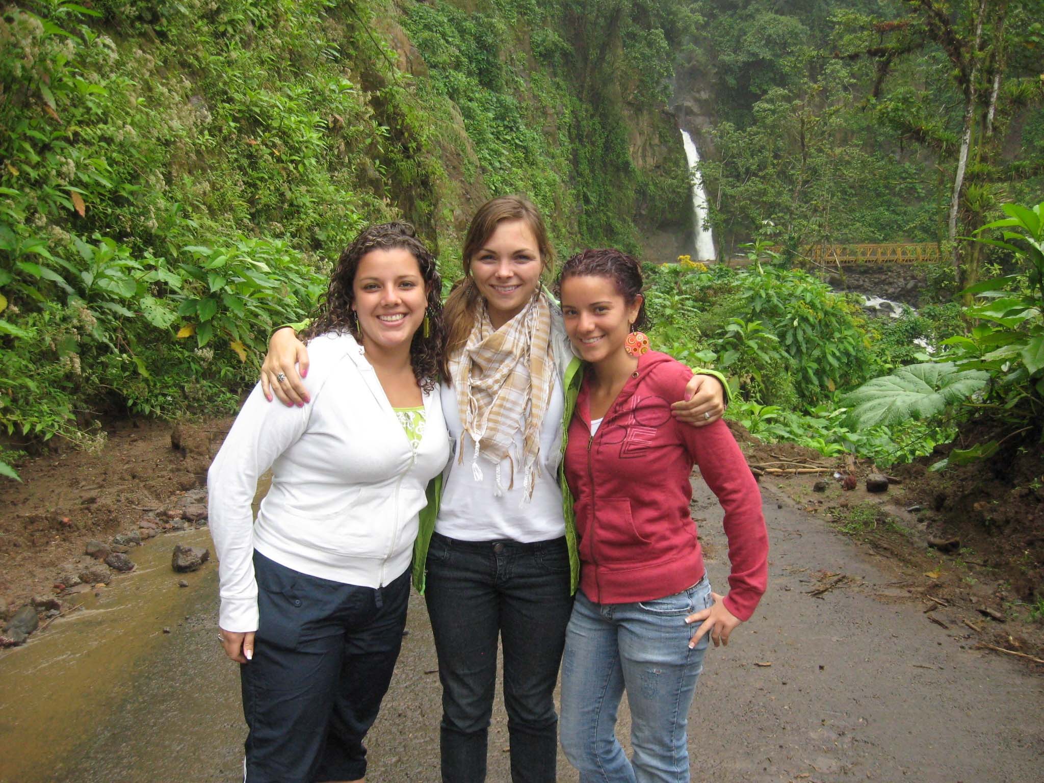 Student with their host family in Heredia, Costa Rica .